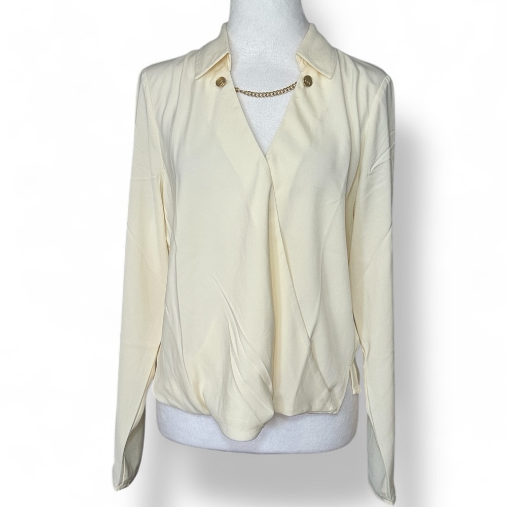 New - MICHAEL - Michael Kors -Chain Fastened Blouse - Bone - Sz Medium MSRP $110